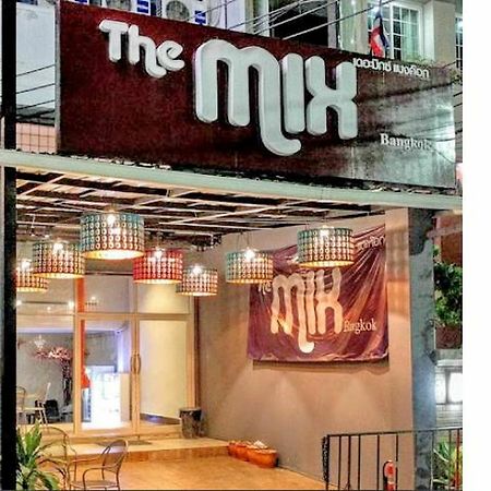 Отель The Mix Bangkok - Silom Экстерьер фото
