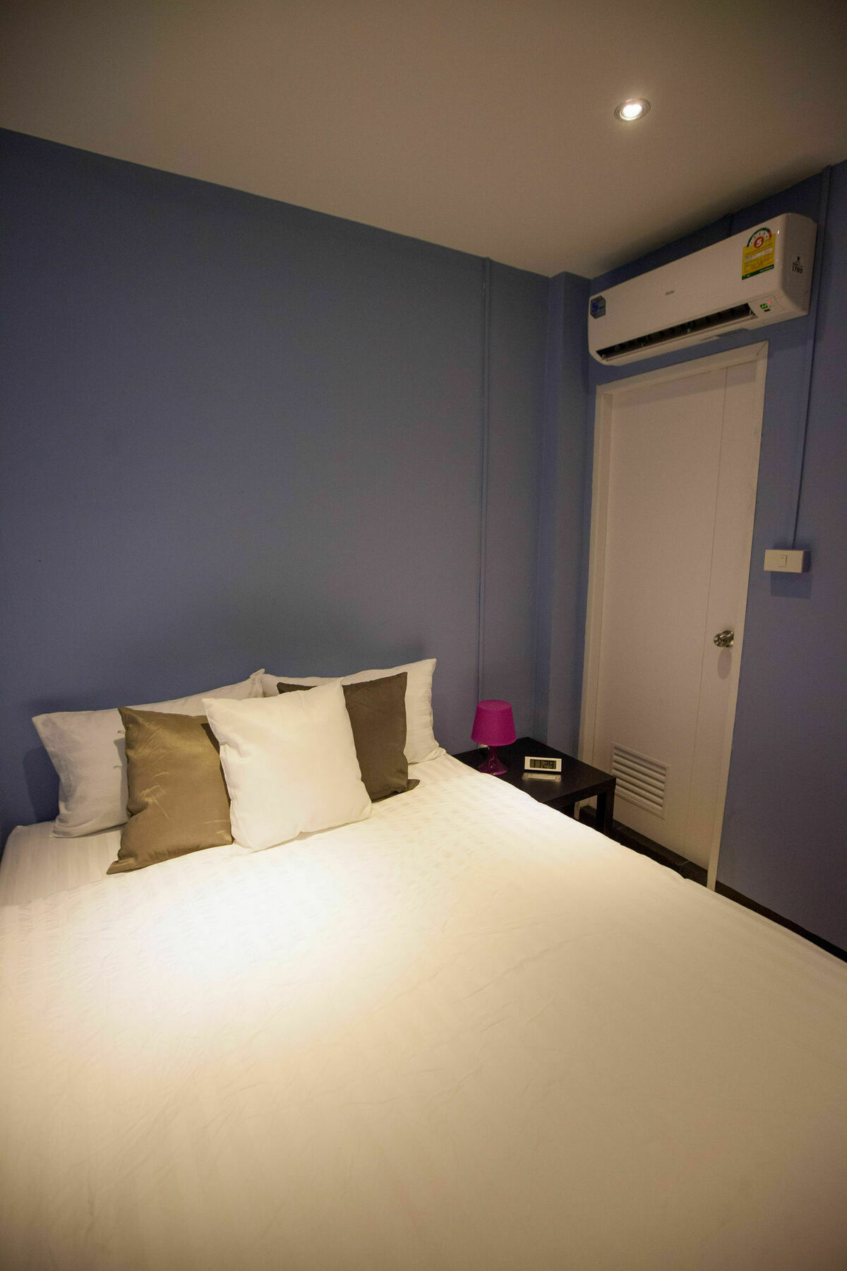 Отель The Mix Bangkok - Silom Экстерьер фото